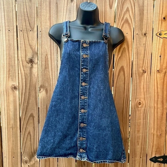 Forever 21 Dresses & Skirts - Forever 21 Button Front Denim Overall Dress size medium